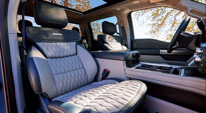 New Interior of Ford F-250 2024