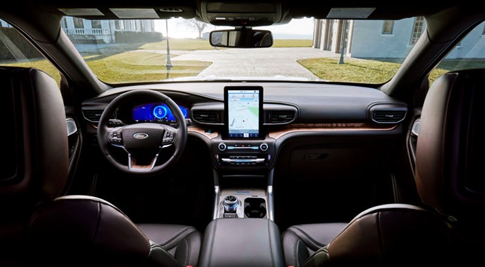 New Interior of Ford Explorer Hybrid 2024