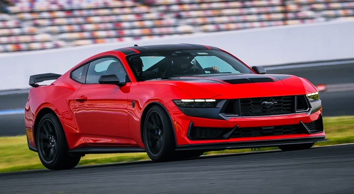 2025 Ford Mustang Dark Horse Redesign