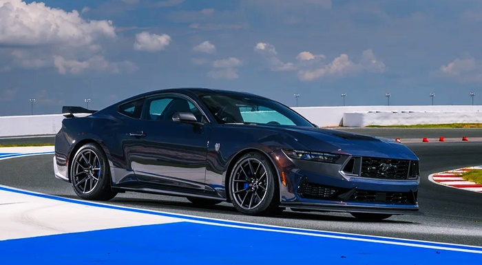 New 2025 Ford Mustang Dark Horse First Look