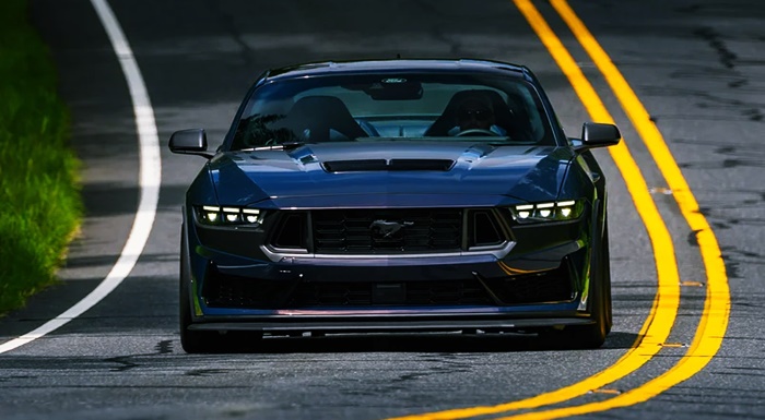 New Ford Mustang Dark Horse 2025